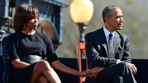 Tổng thống Obama và vợ hạnh phúc 
